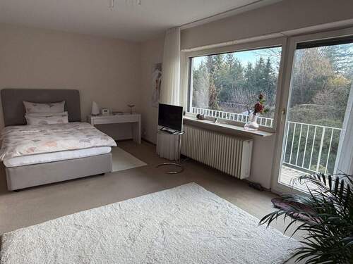 Schlafzimmer 1. OG - 