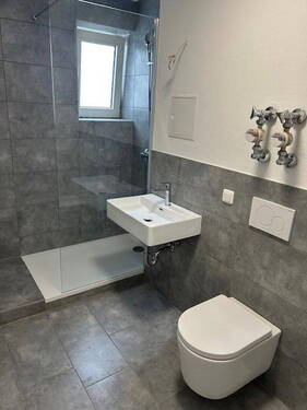 Bad - 2 Zimmer Etagenwohnung zum Kaufen in Weiden