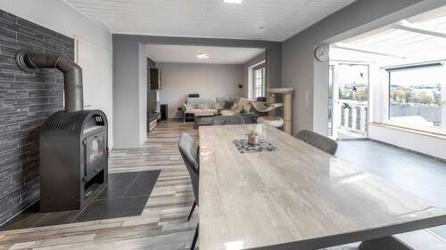 Ess- und Wohnzimmer - 