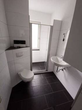 Badezimmer (Bild aus ähnlicher Wohnung) - 2 Zimmer Etagenwohnung in Lüdenscheid