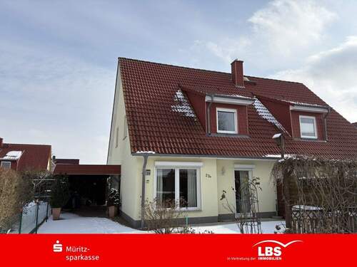 Gebäudeansicht - Ihr neues Zuhause in Waren Ost - 349.000,00&nbsp;EUR Kaufpreis, ca.&nbsp; 94,00&nbsp;m&sup2;&nbsp;Wohnfl&auml;che