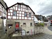 Straßenansicht - Voll vermietetes Wohn- und Geschäftshaus in der schönen Altstadt von Limburg