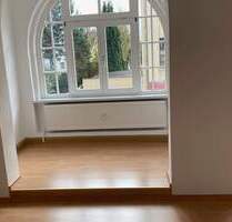 2 Raumwohnung mit Balkon ! - 420,00 EUR Kaltmiete, ca.  66,70 m² Wohnfläche in Altenburg (PLZ: 04600)