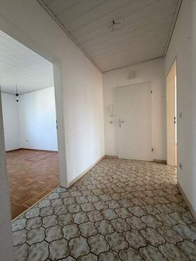 Flur - 3 Zimmer Etagenwohnung in Paderborn