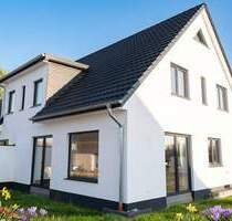 Grillsaison auf der eigenen Terrasse starten: Neubau-Doppelhaushälfte in begehrter Lage - Rostock Lichtenhagen