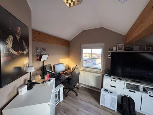 Dachgeschoss Zimmer (1/2) - 