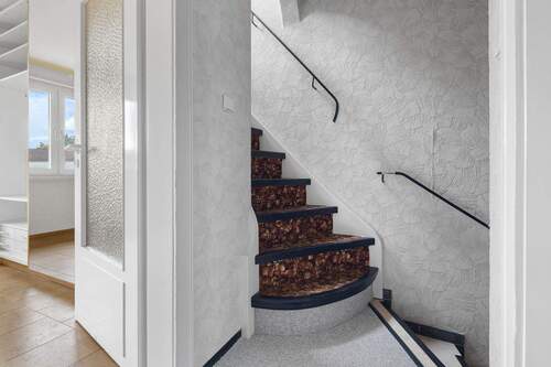 Aufgang Spitzboden - 