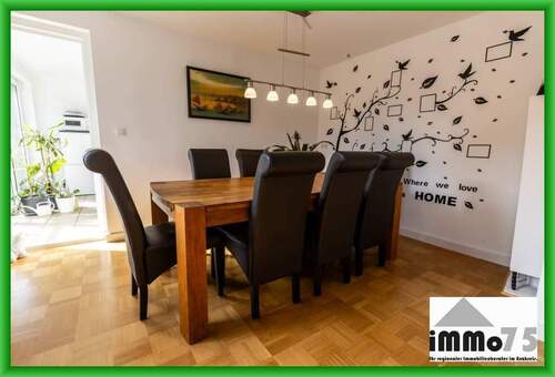 Esszimmer - 7 Zimmer Einfamilienhaus in Mühlacker