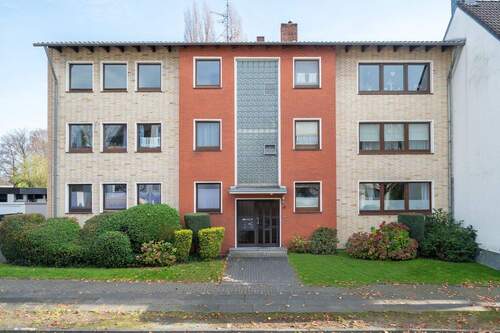 Außenansicht - 4 Zimmer Etagenwohnung zum Kaufen in Mülheim an der Ruhr