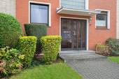 Hauseingang - 4 Zimmer Etagenwohnung in Mülheim an der Ruhr