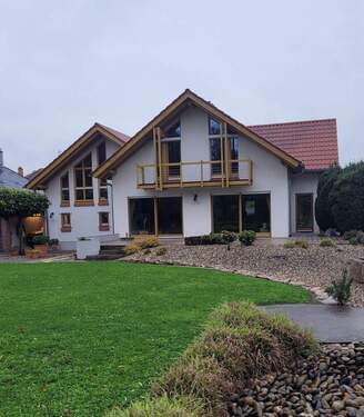 Bild 1 - Außergewöhnlich: Haus, Grundstück & Lage