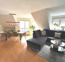 Großzügige und helle 3-Zimmer-Wohnung mit Balkon, Garage und Stellplatz in Feucht