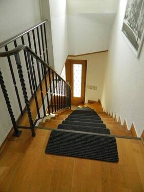 Treppe zum Obergeschoss - 