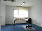 Helles Büro - Einfamilienhaus mit 260,00 m² in Bad Pyrmont - Holzhausen zum Kaufen