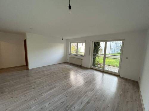 Wohn- Esszimmer - 