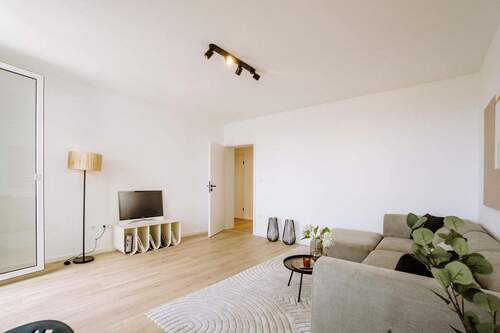 Wohnzimmer - 2 Zimmer Etagenwohnung zum Kaufen in Germering