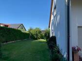 seitlicher Gartenbereich - 