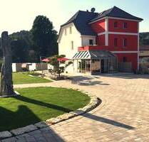 Traum Haus mit Nebengebäude - 850.000,00 EUR Kaufpreis, ca.  321,90 m² Wohnfläche in Neukirchen bei Sulzbach-Rosenberg (PLZ: 92259)