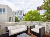 Terrasse im Obergeschoss - 4 Zimmer Einfamilienhaus in Berlin