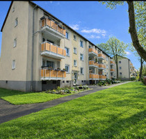 Renovierte 2,5-Zimmer-Wohnung mit Balkon und 3-Zimmer-Potenzial in Bochum