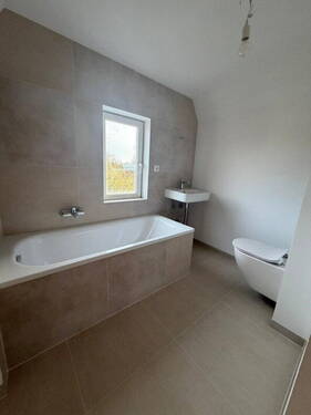 Bild 1 - Saniertes Einfamilienhaus mit modernem Innenausbau