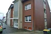 raiffvorderansi03.JPG - schickesgepflegtes und renoviertes Großraum-Apartment mit Balkon **Hochparterre