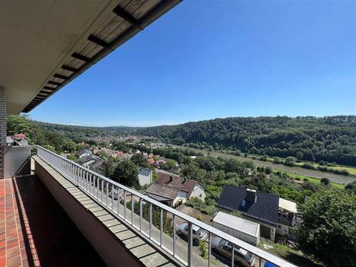Aussicht Balkon Bild 2 - 3 Zimmer Etagenwohnung zur Miete in Bad Karlshafen