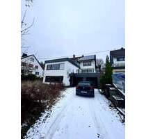 Geräumige Immobilie mit sep. Einliegerbereich und herrlichem Areal in Waldesch, ca 12 km von Koblenz