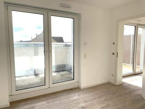 Zimmer 2 - Etagenwohnung mit 57,80 m&sup2; in Nürnberg zur Miete