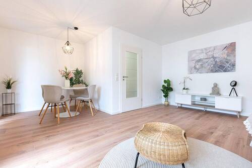 Wohnzimmer - 3 Zimmer Etagenwohnung zum Kaufen in Gersthofen