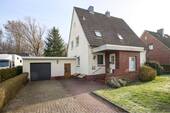 Außenansicht - 6 Zimmer Einfamilienhaus zum Kaufen in Sande