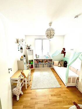 Kinderzimmer / Büro - Etagenwohnung mit 87,00 m&sup2; in Konz zum Kaufen
