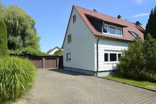Außenansicht - *** Bieterverfahren - Doppelhaushälfte in Illertissen-Tiefenbach ***