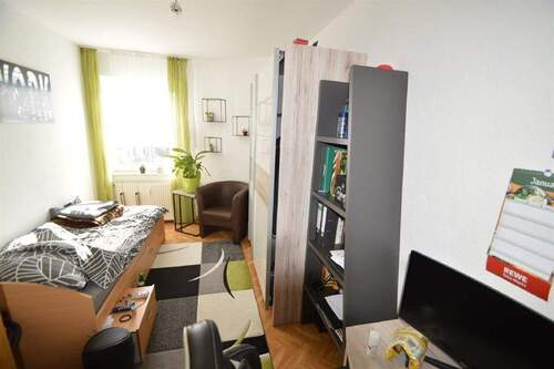 Zimmer - Etagenwohnung mit 104,00 m&sup2; in Morbach zum Kaufen