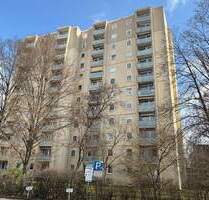 Geräumige 3-Zimmer-Wohnung mit Balkon, Aufzug und Stellplatz in Fürth - Stadtteil Hardhöhe