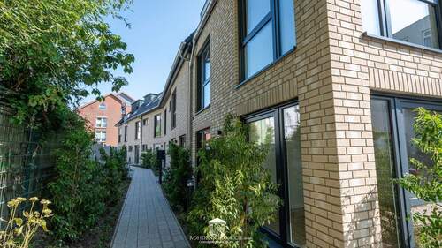 Hausansicht - 3 Zimmer Terrassenwohnung zur Miete in Cuxhaven