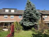 Rückansicht - Weg ins Glück: Familienfreundliche Lage in Moers - Utfort