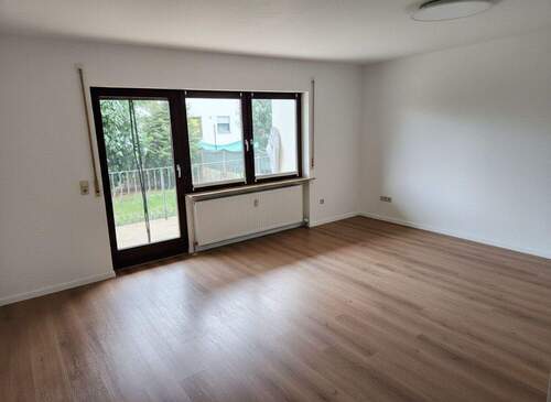 Beispielwohnung - 1 Zimmer Mehrfamilienhaus, Wohnhaus in Euerbach