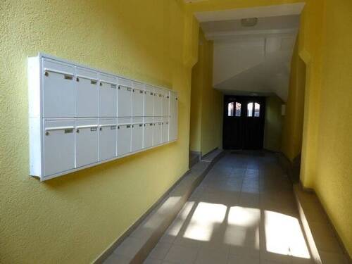 Der Hauseingang Richtung Hof - 