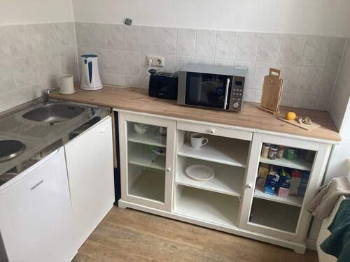 Die Küche - Hübsche kleine 2-Zi.-Single-Wohnung mit EBK und Glasfaseranschluss!