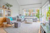 Wohnzimmer - 7 Zimmer Doppelhaushälfte zum Kaufen in München