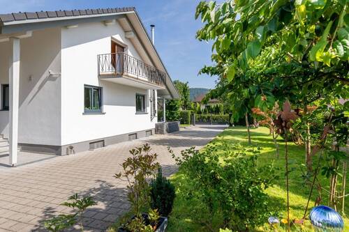 Ansicht - 8 Zimmer Mehrfamilienhaus, Wohnhaus zum Kaufen in Hohentengen am Hochrhein