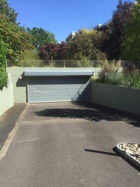  Einfahrt zur Tiefgarage - 
