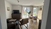 Blick ins Wohnzimmer - 