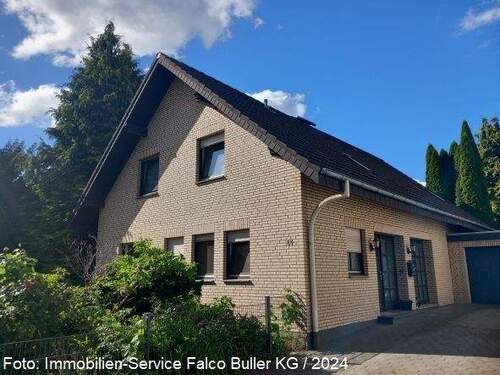Ansicht - 1-2-Familienhaus - 365.000,00&nbsp;EUR Kaufpreis, ca.&nbsp; 141,10&nbsp;m&sup2;&nbsp;Wohnfl&auml;che