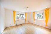 Gästezimmer EG - 7 Zimmer Mehrfamilienhaus, Wohnhaus zum Kaufen in Vaihingen an der Enz