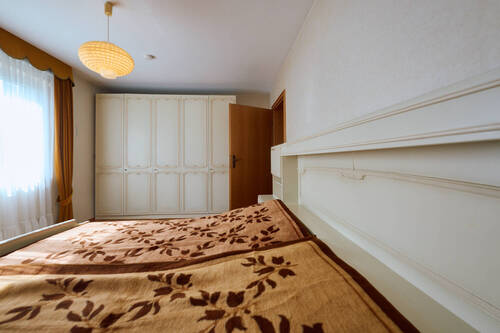 Erdgeschoss, Schlafzimmer - 