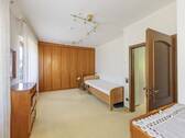 Schlafzimmer mit eigenem Bad - 