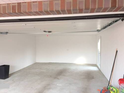 Garage - 
