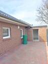 Terrasse hinten (Zugang über die Garage) - 